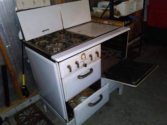 Antique Vintage 1930's Detroit Jewel Gas Stove