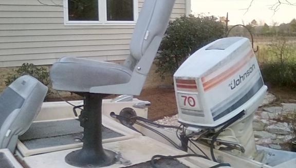 Fixer upper Bass boat,trailer,fish finder,trolling motor