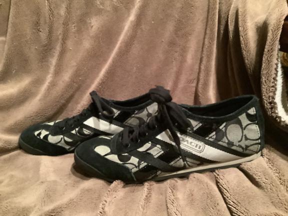 Coach tennis shoes size 8 for sale in Lamoure County ND