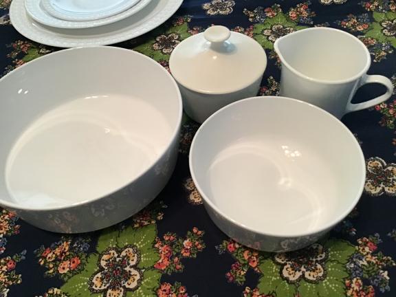 Corning Centura White Sculptured Rim Dinnerware Service for 10 - OBO
