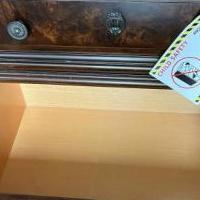 Online Garage Sale of Garage Sale Showcase Member MissATX22 in New Rochelle, New York (Westchester County)