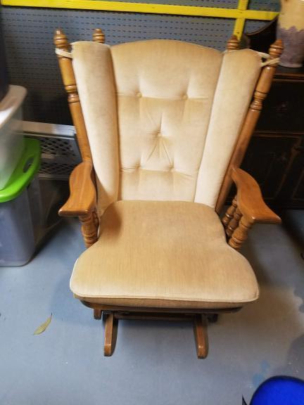 Glider Rocker for sale in Hutchinson MN