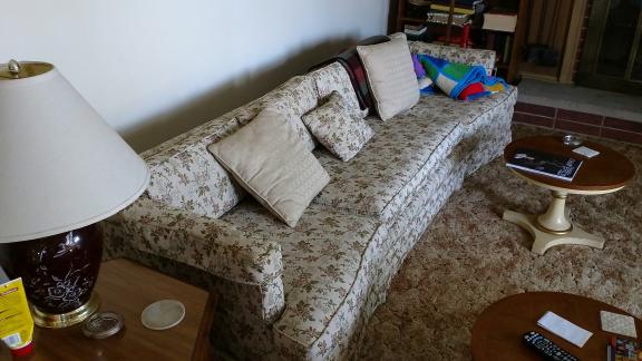 Nice Couch for sale in Findlay OH